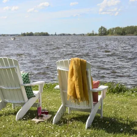 Endearing At The Loosdrechtse Plassen Villa