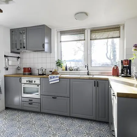 Villa Penthouse Near Loosdrechtse Lakes